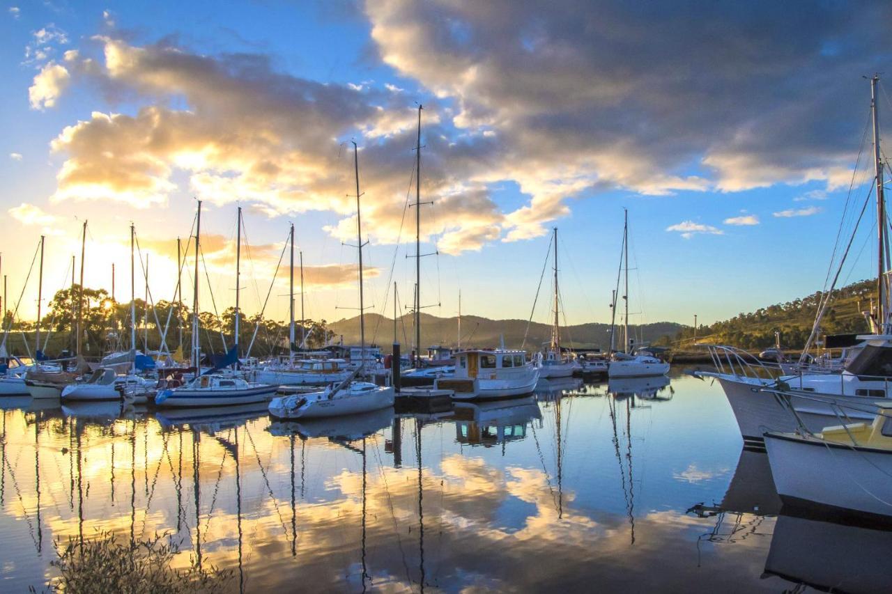 Kermandie Hotel Port Huon Екстериор снимка
