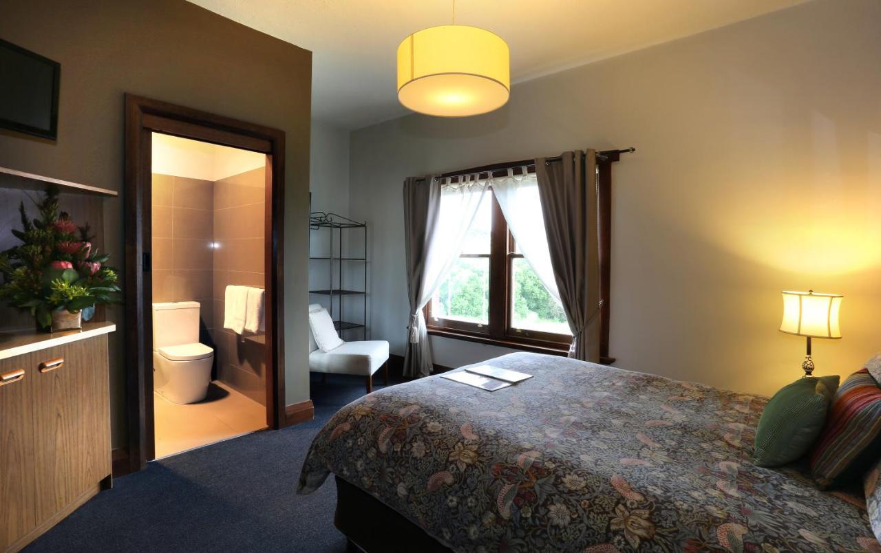 Kermandie Hotel Port Huon Екстериор снимка