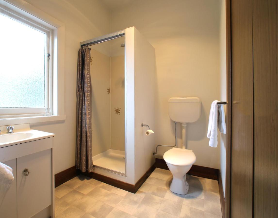 Kermandie Hotel Port Huon Екстериор снимка