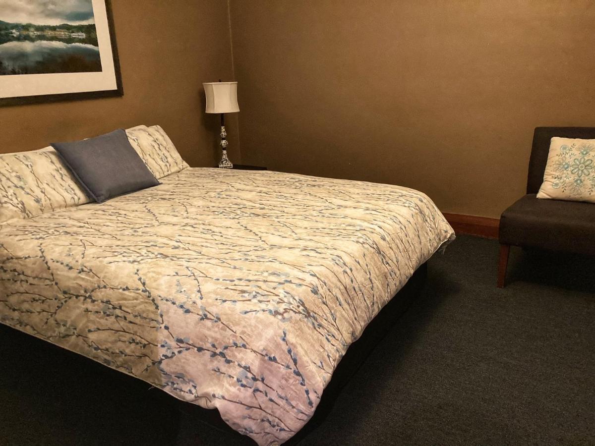Kermandie Hotel Port Huon Екстериор снимка