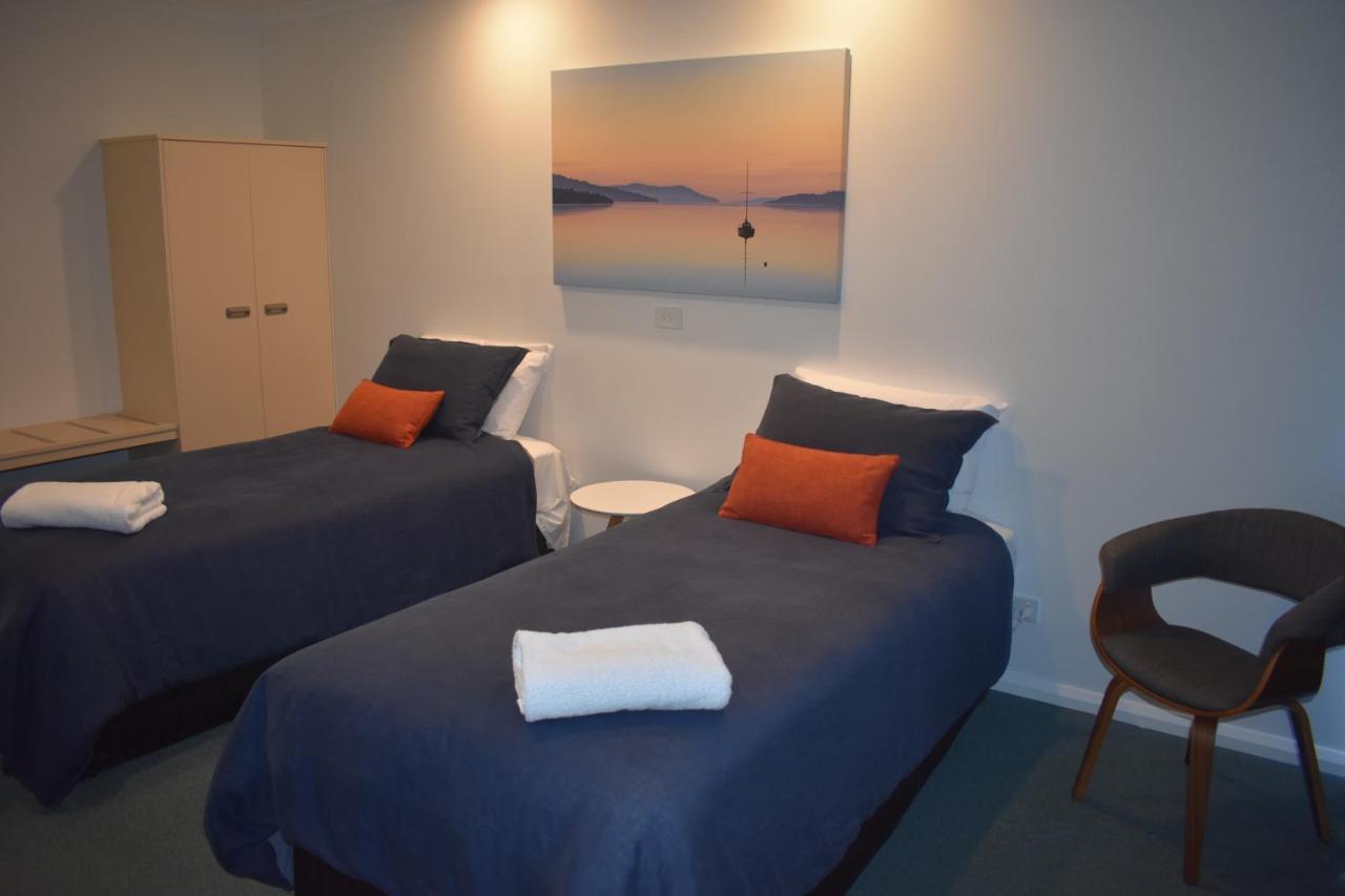 Kermandie Hotel Port Huon Екстериор снимка