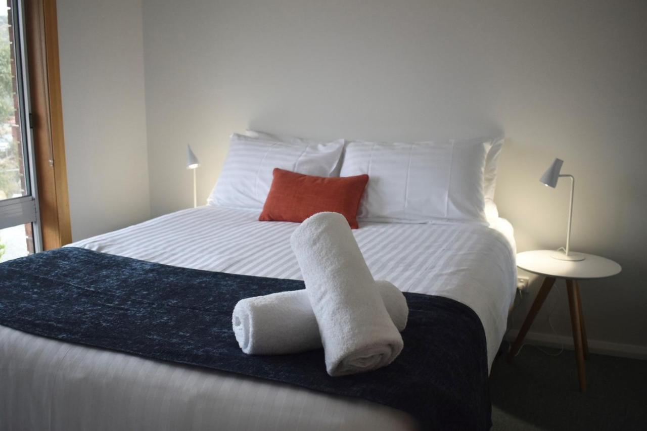 Kermandie Hotel Port Huon Екстериор снимка