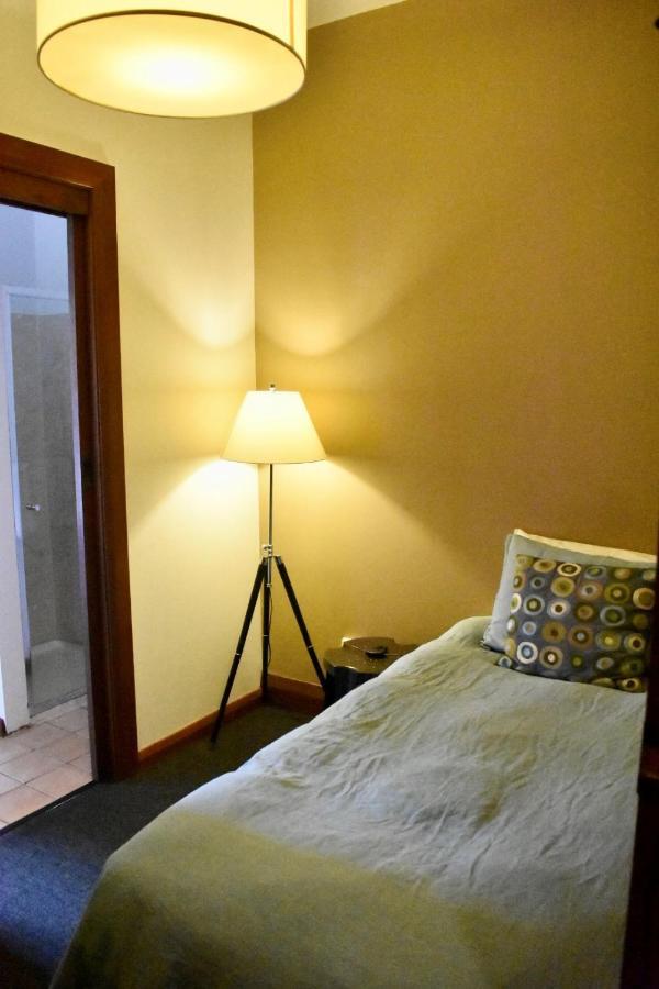 Kermandie Hotel Port Huon Екстериор снимка