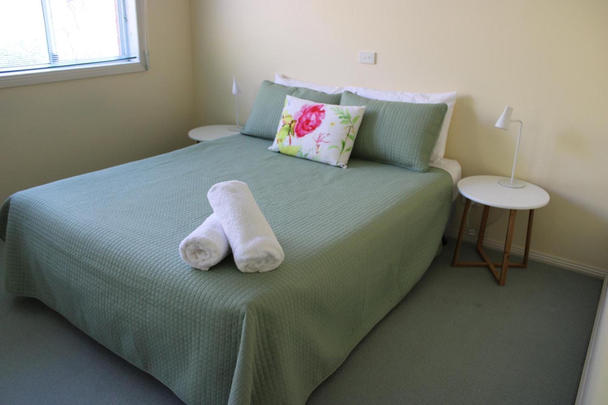 Kermandie Hotel Port Huon Екстериор снимка